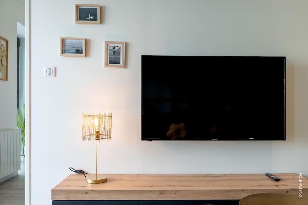 Appartement T2 Climatise Le Quai 391 Saint-Laurent-sur-Saone Buitenkant foto