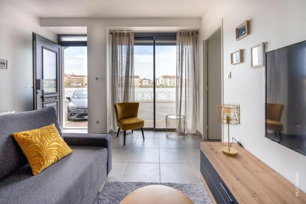 Appartement T2 Climatise Le Quai 391 Saint-Laurent-sur-Saone Buitenkant foto